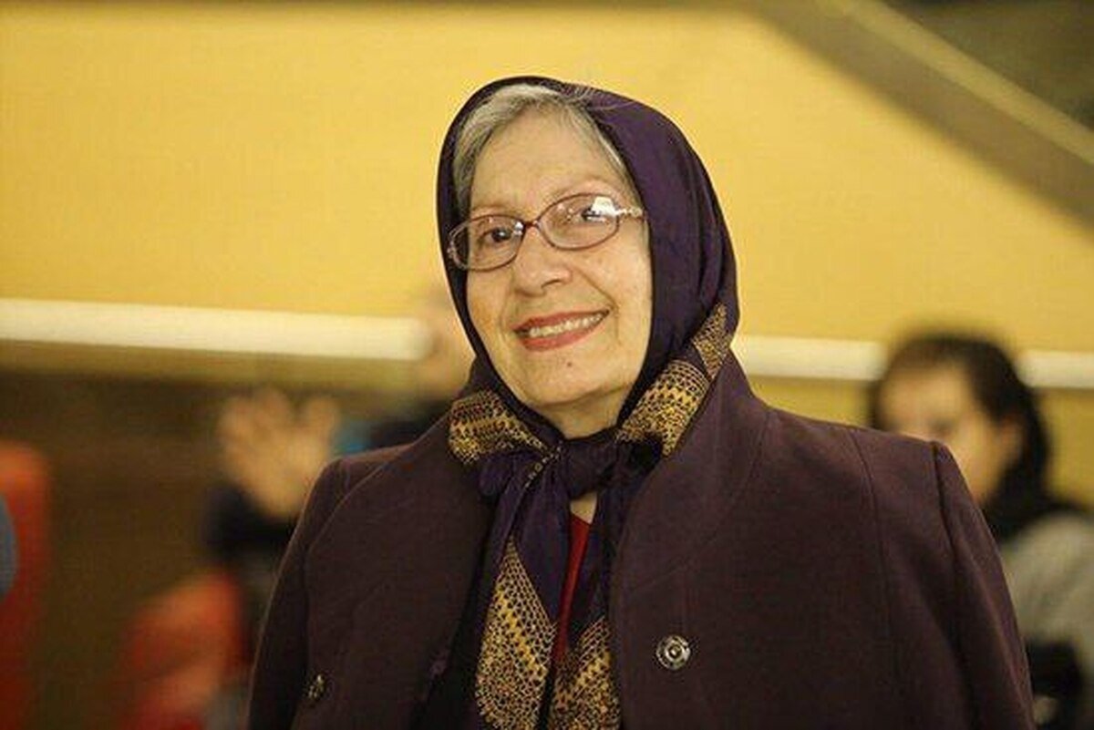 شیرین یزدان بخش در سکوت خبری به خاک سپرده شد