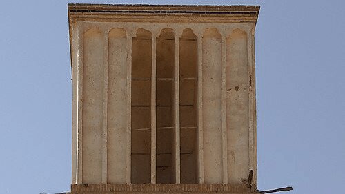 قمرود؛ روستایی که بادگیرش تاریخ را زنده نگه داشته است