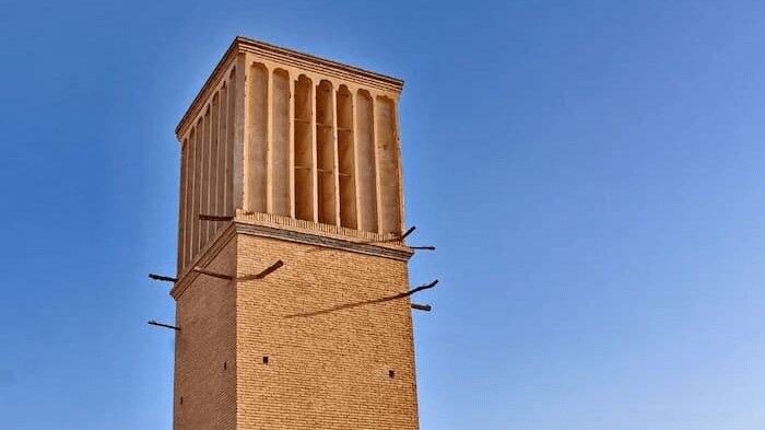 قمرود؛ روستایی که بادگیرش تاریخ را زنده نگه داشته است