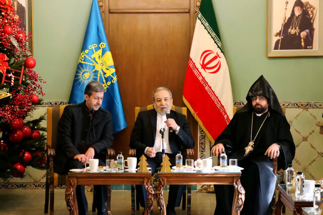 عراقچی: همزیستی ارامنه و مسلمانان در ایران الگویی مثالزدنی است