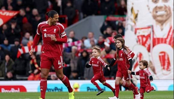 لیورپول 2-1 وولوز؛ قرمزها کم کم لیورپول می‌شوند
