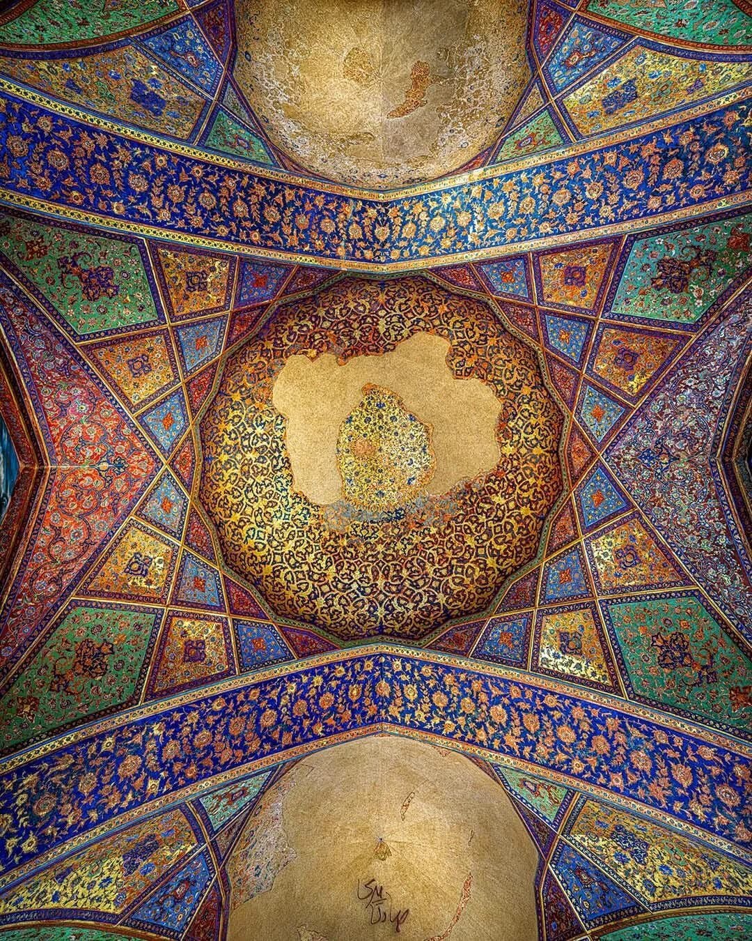 کاخ چهلستون؛ اصفهان