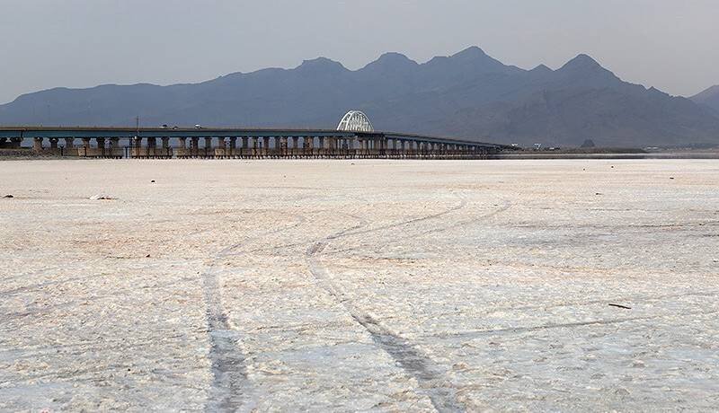 دریاچه ارومیه دست‌کم 14 سال تا احیا فاصله دارد