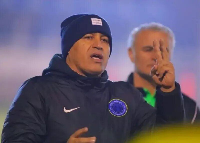 الطلبه با تصویری از منصوریان: میلیاردها پولتان باد هوا شد