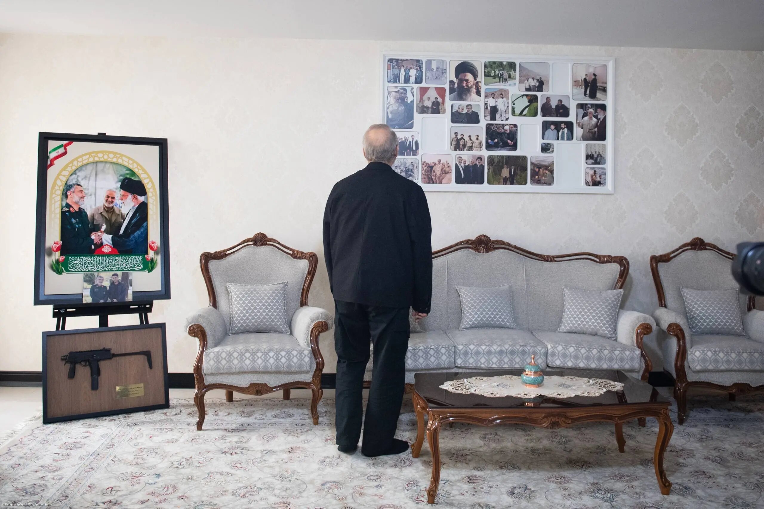 دیدار لاریجانی با خانواده شهیدان حاجی‌زاده و همتی