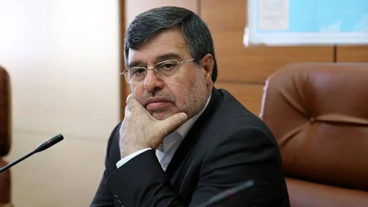 از وزرا و نمایندگان راهکاری نشنیدم؛ چوپان‌های ما هم می‌توانند مشکلات را بیان کنند/ دستگاه‌های اداری ما هنوز شاهانه زندگی می‌کنند