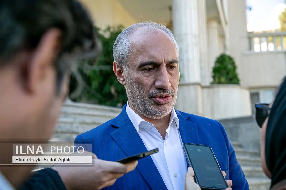 مجبور شدیم لایحه بودجه را با ریال جدید بنویسیم/ نباید سیگنال گران شدن نرخ ارز بدهیم