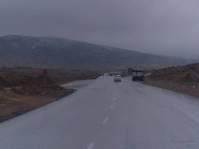 ۱۲ محور فارس برفی و بارانی هستند/ مراقب لغزندگی جاده‌ها باشید