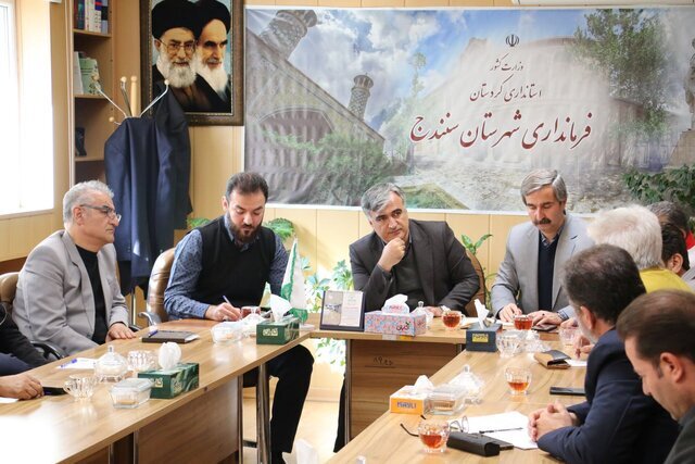 آمادهباش کامل دستگاهها در سنندج همزمان با هشدار قرمز بارندگی و برف