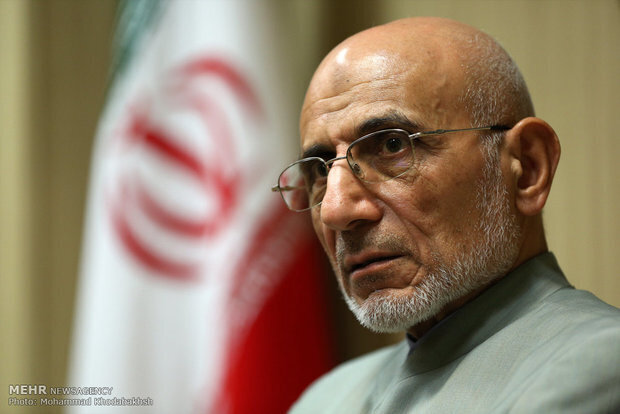 میرسلیم: دولت با تنظیم بودجه ارزی از سقوط ارزش پول ملی جلوگیری کند