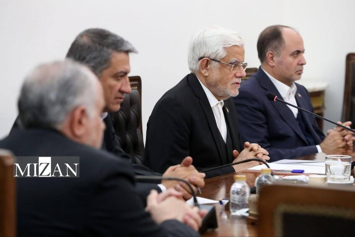 عارف: با واکسیناسیون بیش از ۷۰۰ هزار راس دام، کانون‌های تب برفکی در تهران از ۱۱۶ به ۲ مورد کاهش یافت