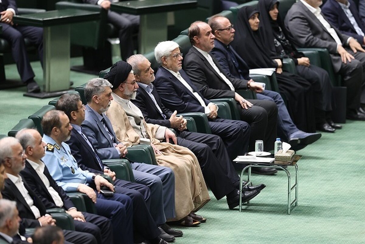 شکست ایده ترمیم کابینه/ کاسه صبر مجلس لبریز می‌شود؟