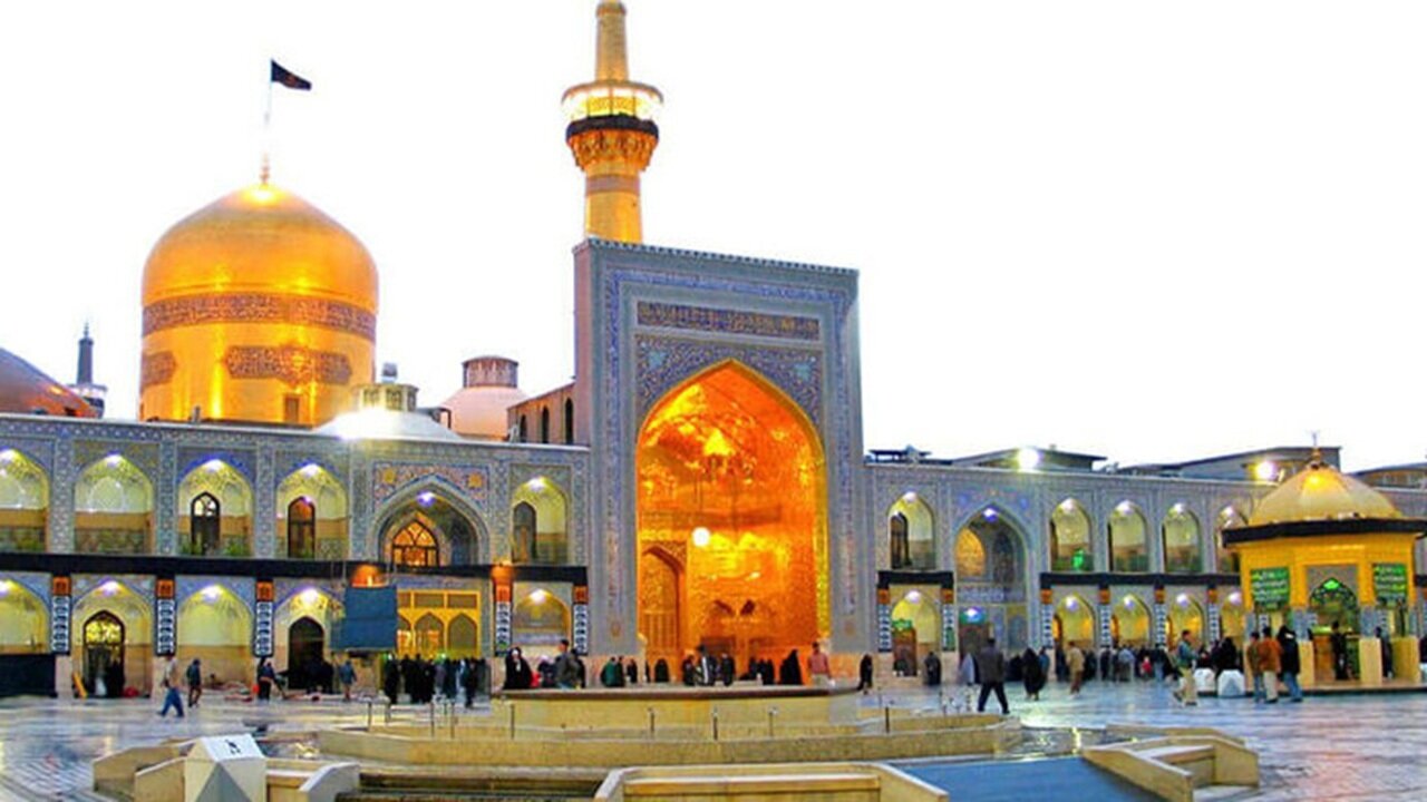 فیلمی از ذوق و شوق کودکانه در آستان مقدس امام رضا (ع) + فیلم