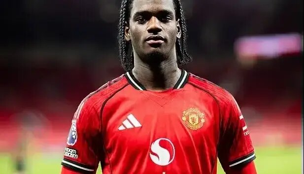 جواهر منچستر پیشنهاد تغییر ملیت را رد کرد