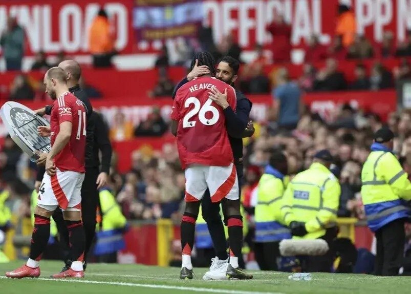 جواهر منچستر پیشنهاد تغییر ملیت را رد کرد