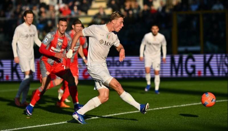 کریسمس شیرین ناپولی به لطف راسموس هویلوند