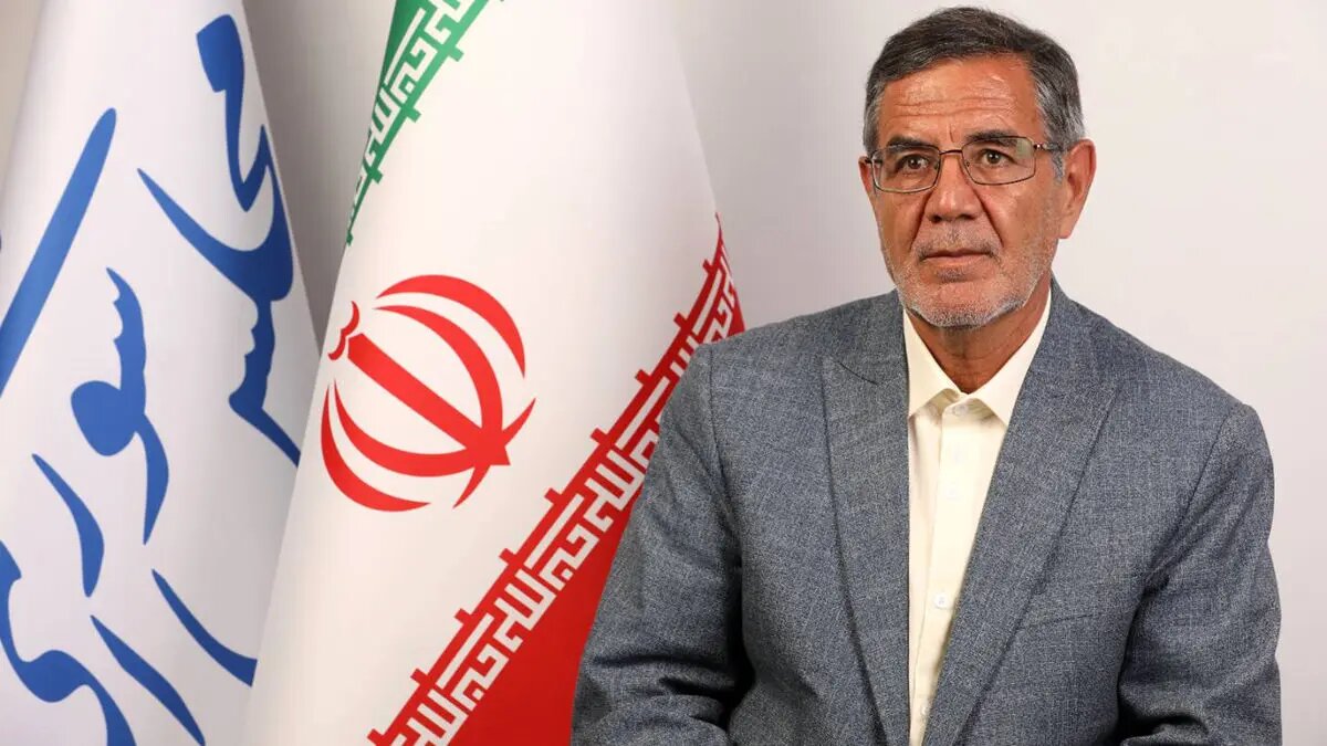 دولت برای مهار تورم و برخورد قاطع با متخلفان حوزه واردات کالاهای اقدام کند