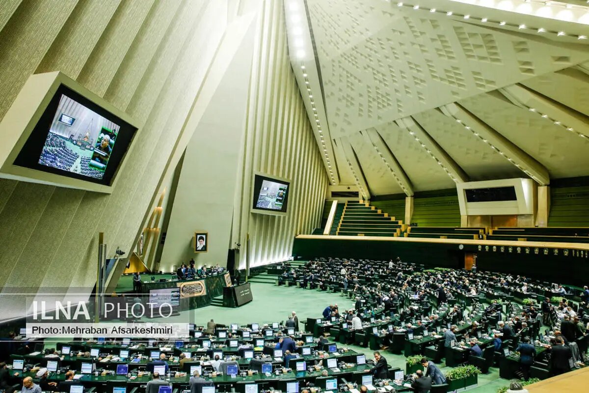 هیچ عضوی از جبهه پایداری در مناصب دولت حضور ندارد