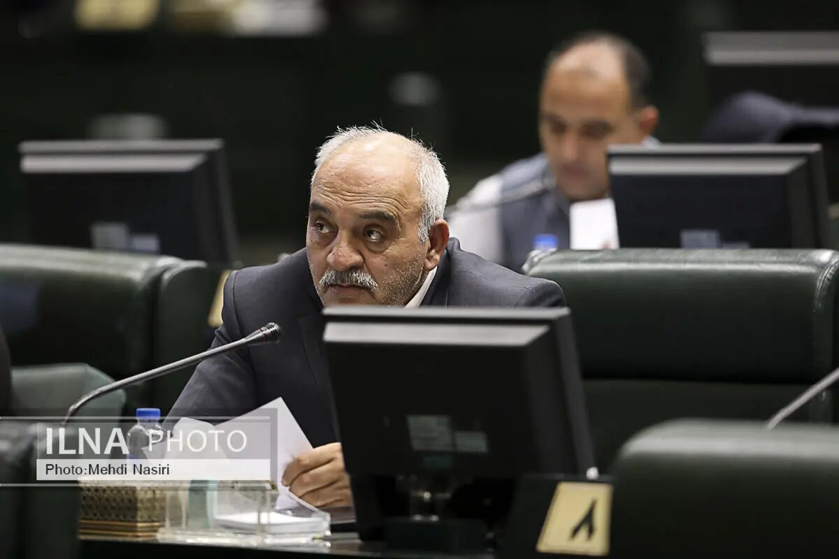 مردم دیگر شعار عدالت نمی‌خواهند؛ با گرانی و حقوق ۲۰ درصدی نمی‌توان عدالت را اجرا کرد