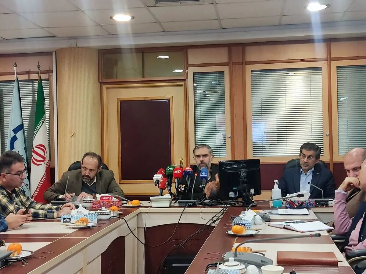 بازدید خبرنگاران از مرکز تحقیقات صداوسیما/ آیا رسانه ملی ۷۰ درصد مخاطب دارد؟