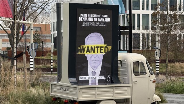 نصب پوسترهای «تحت تعقیب» با عکس نتانیاهو در سراسر لندن