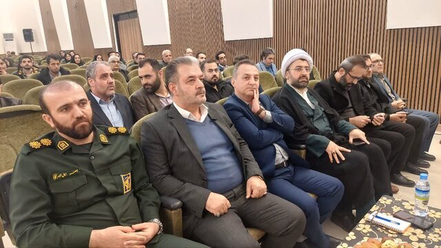 معاون آموزش و پرورش مازندران: آموزگاران بنیانگذاران شخصیت اجتماعی دانشآموزان هستند