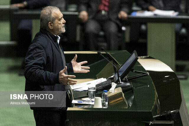 اخبار سیاسی ۷دی؛ تکذیب حذف «وام ازدواج» از بودجه/ انتقادها از افزایش ۲۰درصدی حقوق‌ها