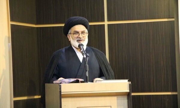 آزادی بدون اخلاق و منطق به تحول اجتماعی نمیانجامد