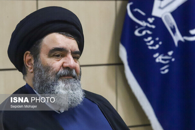 نقش ممتاز آیتالله واعظزاده خراسانی در پیوند سنت علمی حوزه و دانشگاه