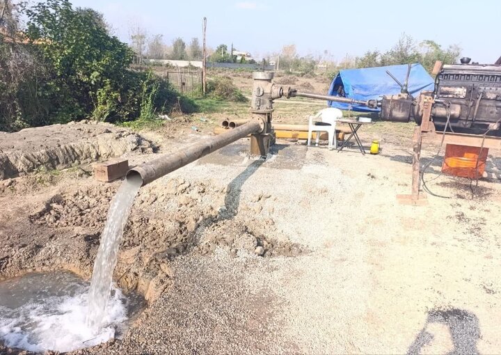 چاه عمیق روستای میانبر با مشارکت قرارگاه محرومیت زدایی ارتش اجرا شد