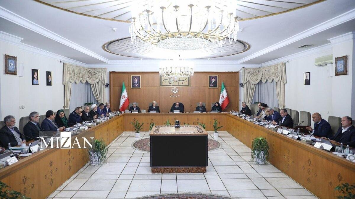 پزشکیان: بهبود معیشت مردم باید بر همه بخشها تقدم داشته باشد