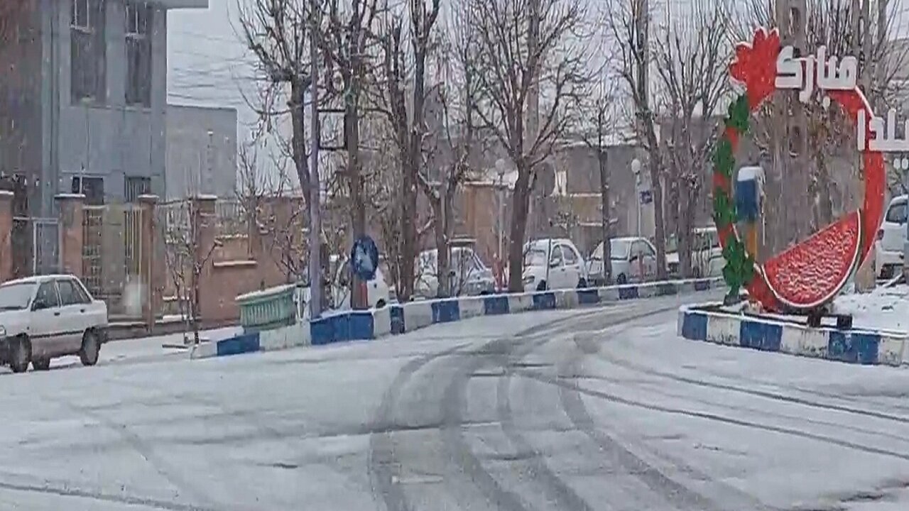 بارش برف در ترکمانچای + فیلم