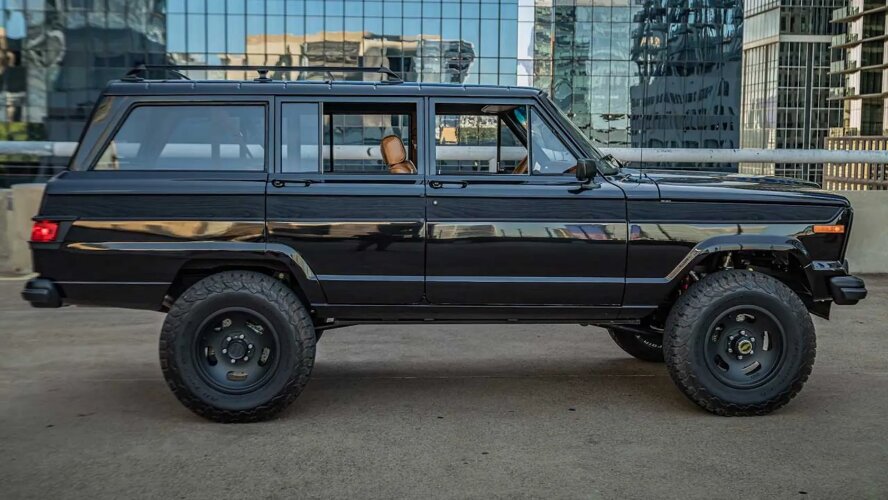جیپ آهو مدرن می‌شود، موتور V8 و کابین مجلل در دل شاسی‌بلند کلاسیک