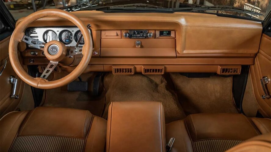 جیپ آهو مدرن می‌شود، موتور V8 و کابین مجلل در دل شاسی‌بلند کلاسیک