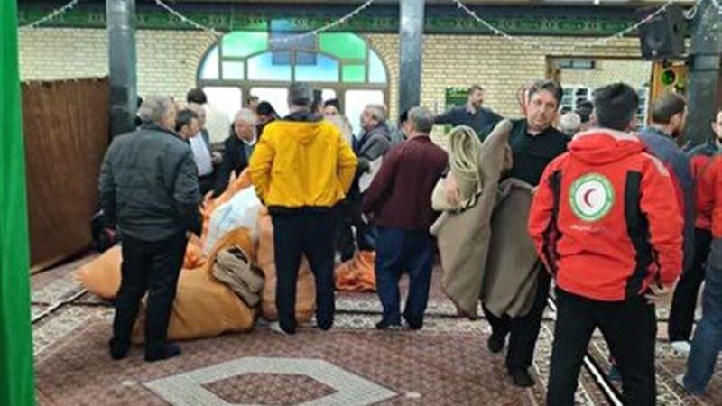 اسکان اضطراری ۱۵۰ زائر کربلا در حسینیه اعظم زنجان در پی کولاک شدید