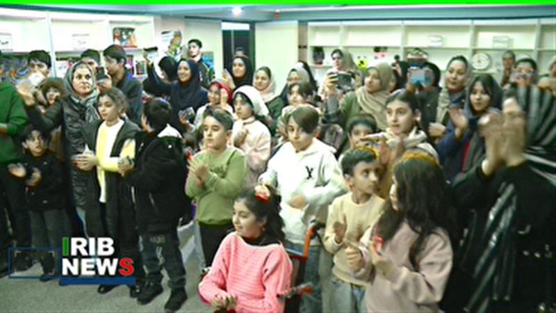 شادی و غرور جوانان زنجانی از پرتاب موفق سه ماهواره ایرانی به فضا
