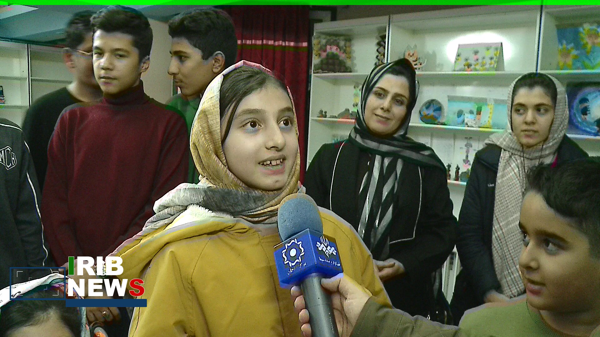 شادی و غرور جوانان زنجانی از پرتاب موفق سه ماهواره ایرانی به فضا