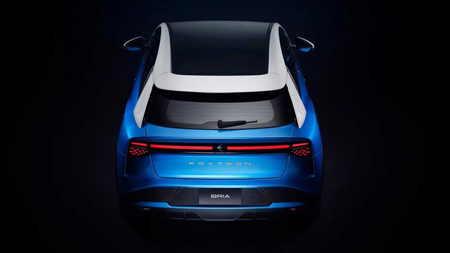 شرکت سازنده آیفون اولین خودروی برقی ملی تایوان را معرفی کرد