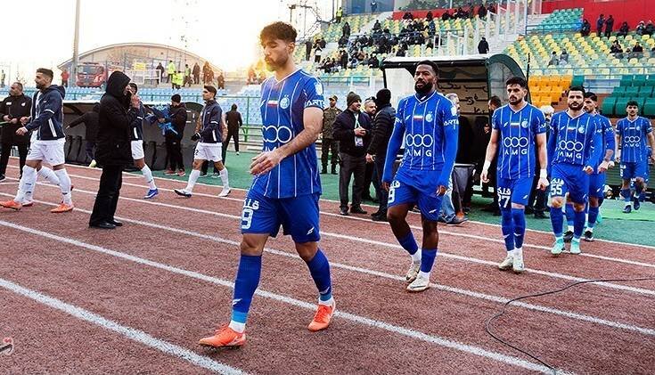 پنجره نقل‌وانتقالاتی استقلال رسماً بسته شد