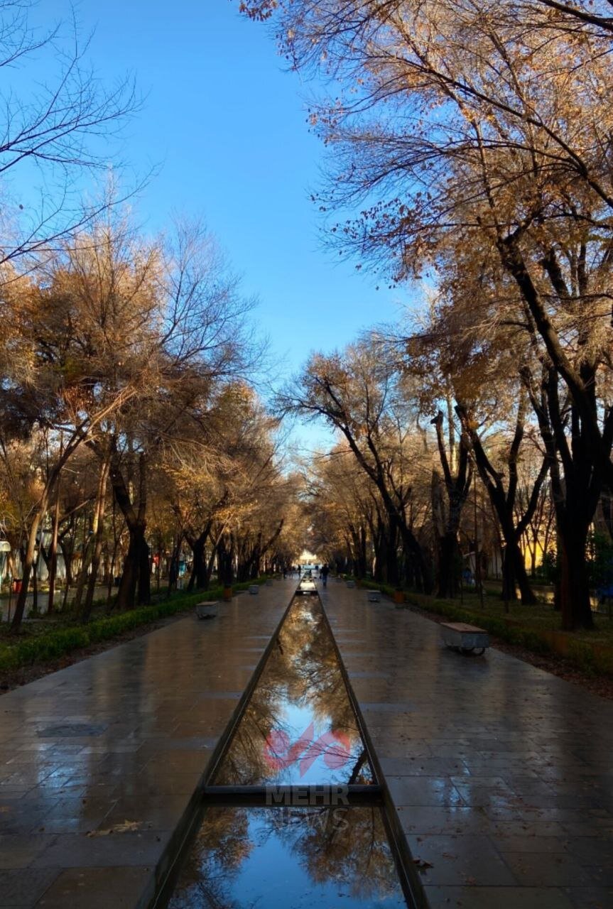 زیبایی چهارباغ اصفهان بعد از یک روز برفی