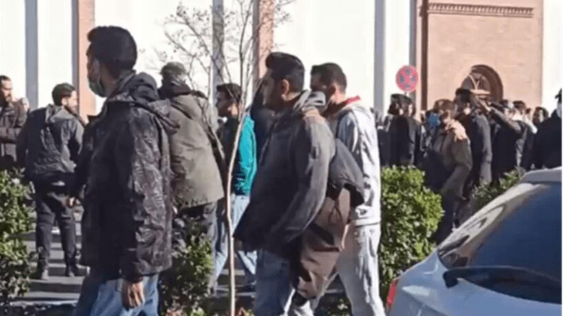 پشت پرده شعارهای مشکوک در ۲ تجمع اعتراضی دیروز | درخواست تشکیل زنجیره‌ای از اعتراضات | فضای ناامن به گرانی دامن می‌زند