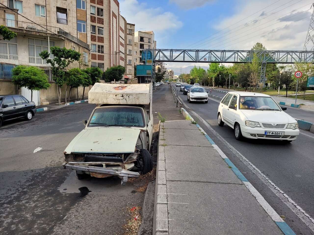 جمعآوری ۱۶۰۰ خودروی رها شده