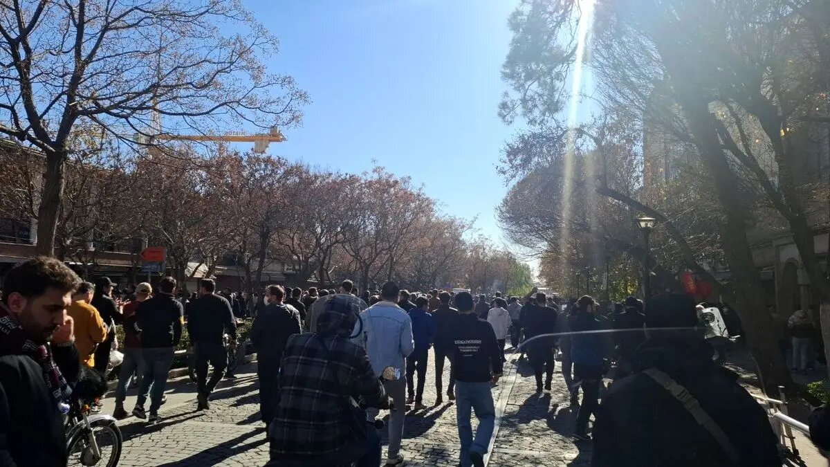 اعتراض بازاریان نسبت به وضعیت اقتصادی