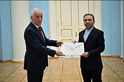 تسلیم استوارنامه سفیر جدید ایران به رئیس جمهور ارمنستان
