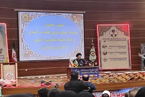 انس نیروهای انتظامی با قرآن و نهجالبلاغه، کلید ارتقای بصیرت و اخلاق حرفهای