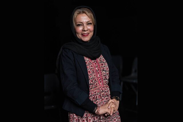 تبلیغات تئاتر مانند فیلم عروسی شده!