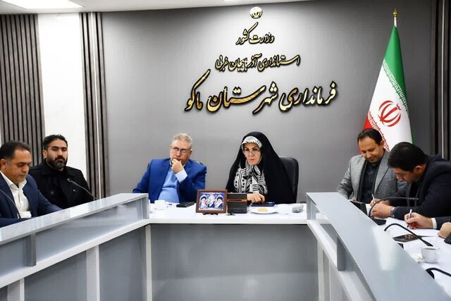 ماکو به مقصد اول جذب گردشگر در شمال غرب کشور تبدیل شود
