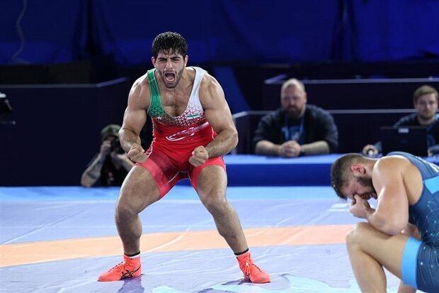 ساروی در جمع بزرگان جهان؛ کشتی‌گیر ایران رقیب ام‌باپه شد