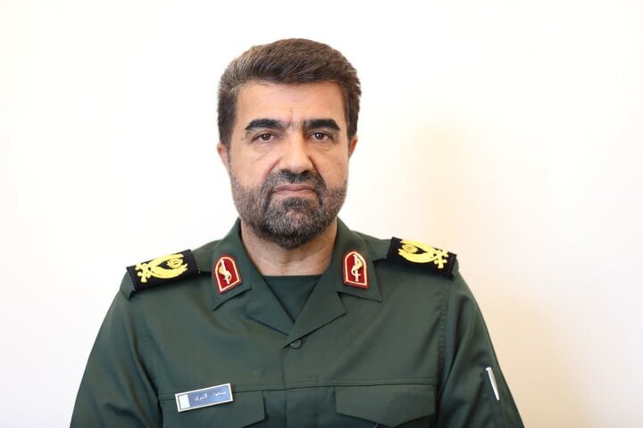 سردار قنبری: مردم ایران پای انقلاب ایستادهاند