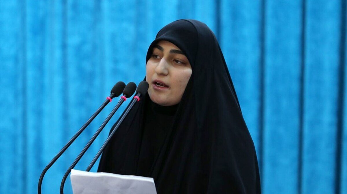 زینب سلیمانی: رویکرد شهید سلیمانی بازتابی از راهبرد کلان ایران بوده است/ دیپلماسی مکمل مقاومت است + فیلم